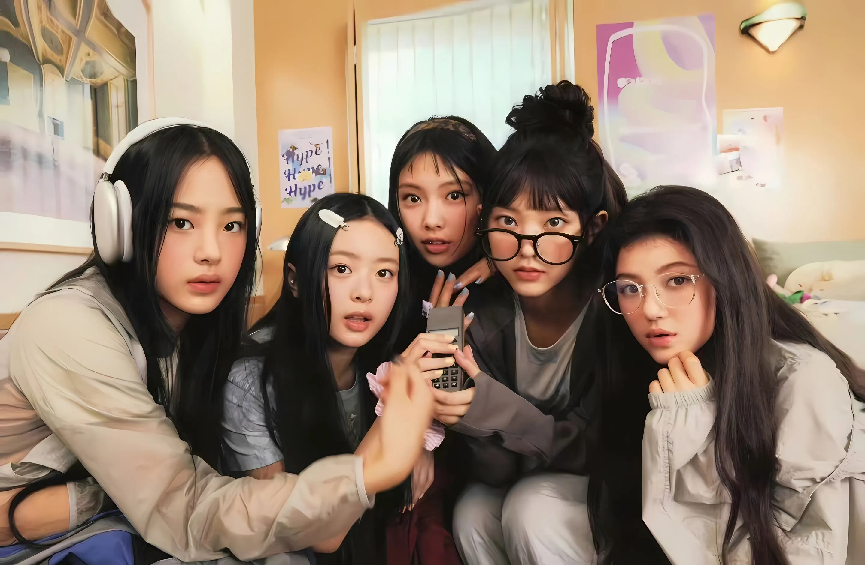 ins风 欧美 女孩 甜酷 壁纸预览
