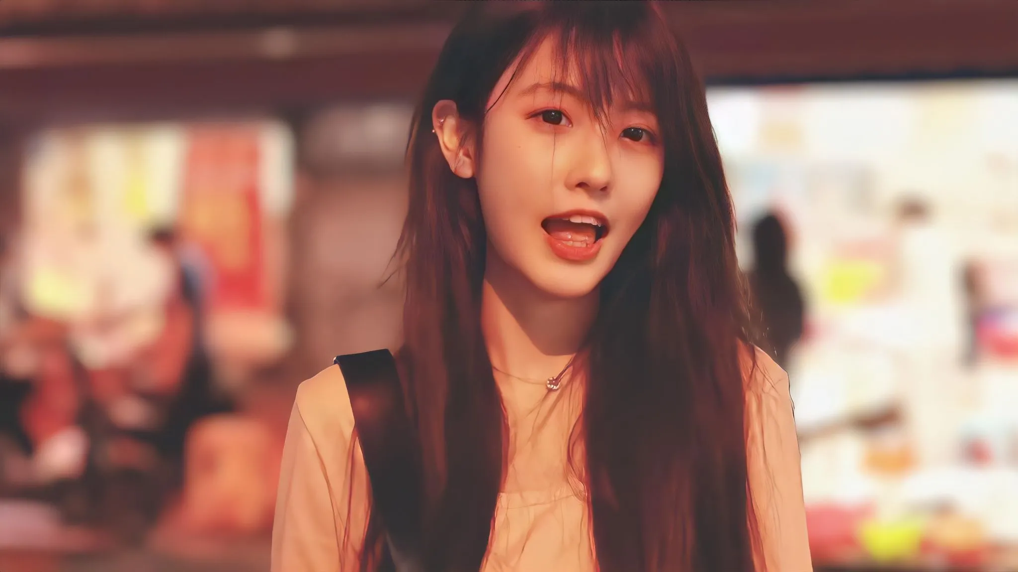 美女 佘颖欣 氛围感 壁纸预览