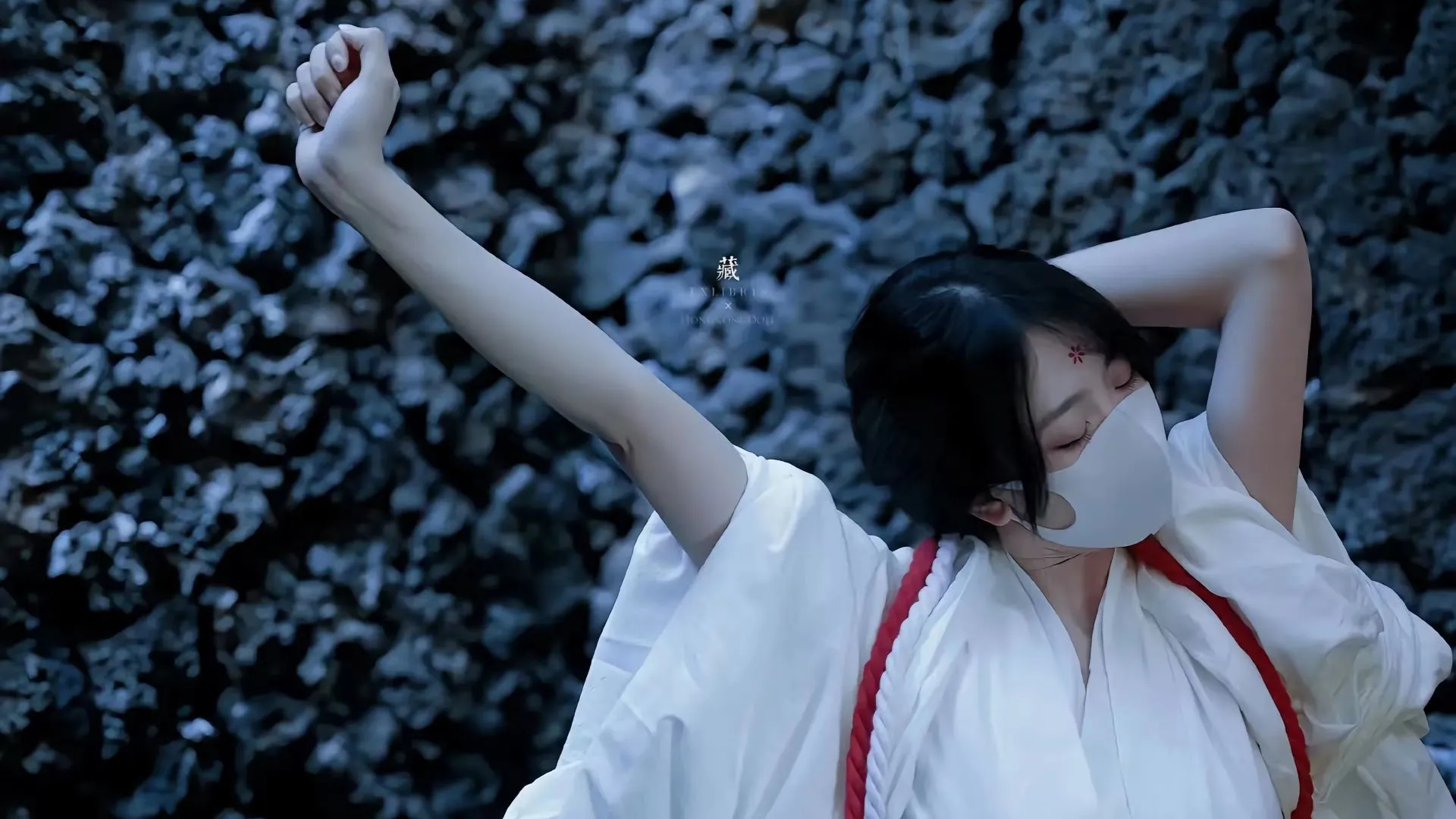 美女 姐姐 壁纸预览