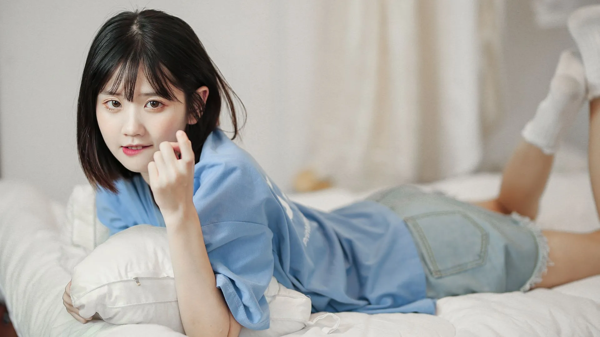 美女 高颜值 写真 壁纸预览