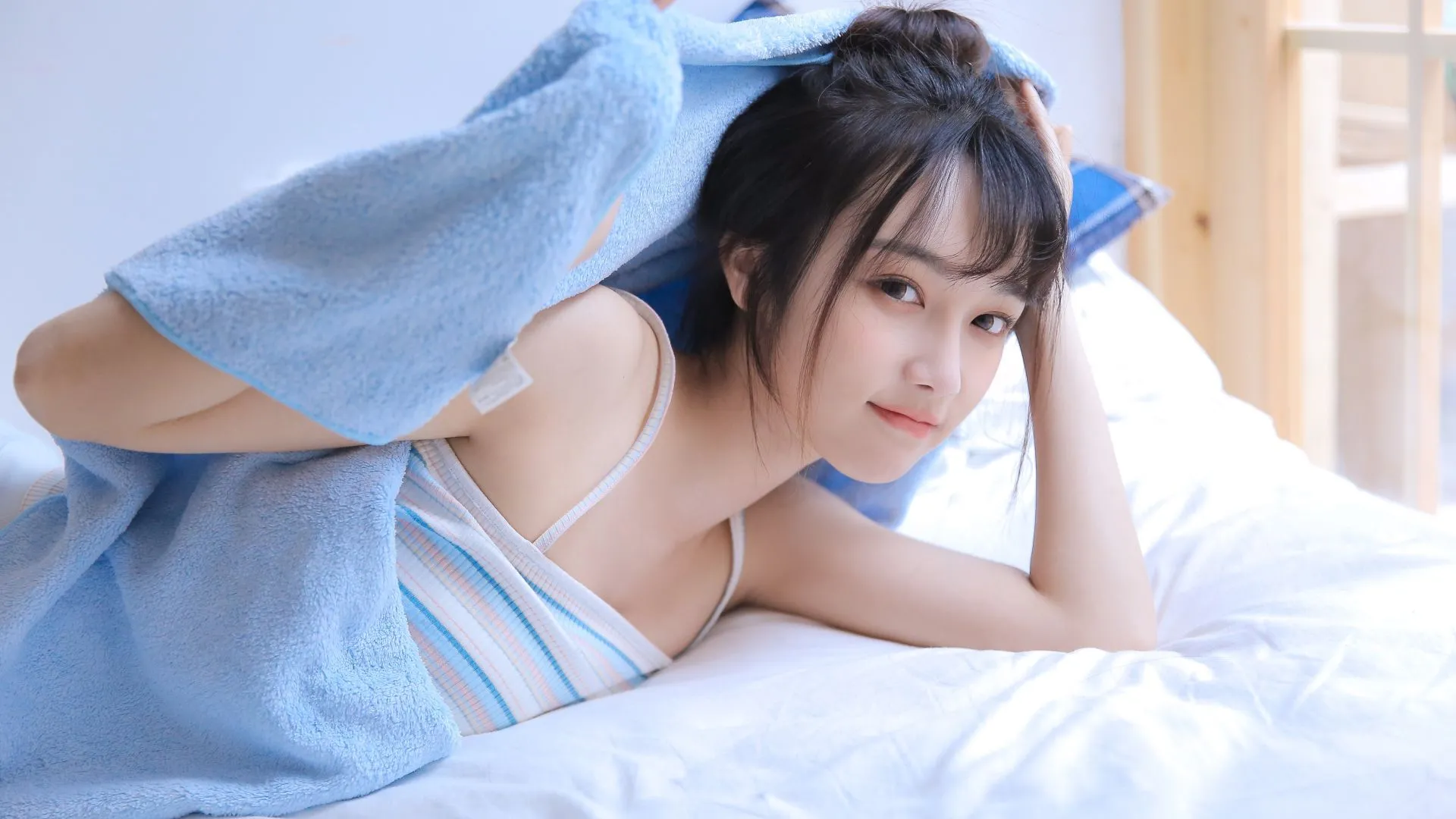 美女 高颜值 写真 壁纸预览