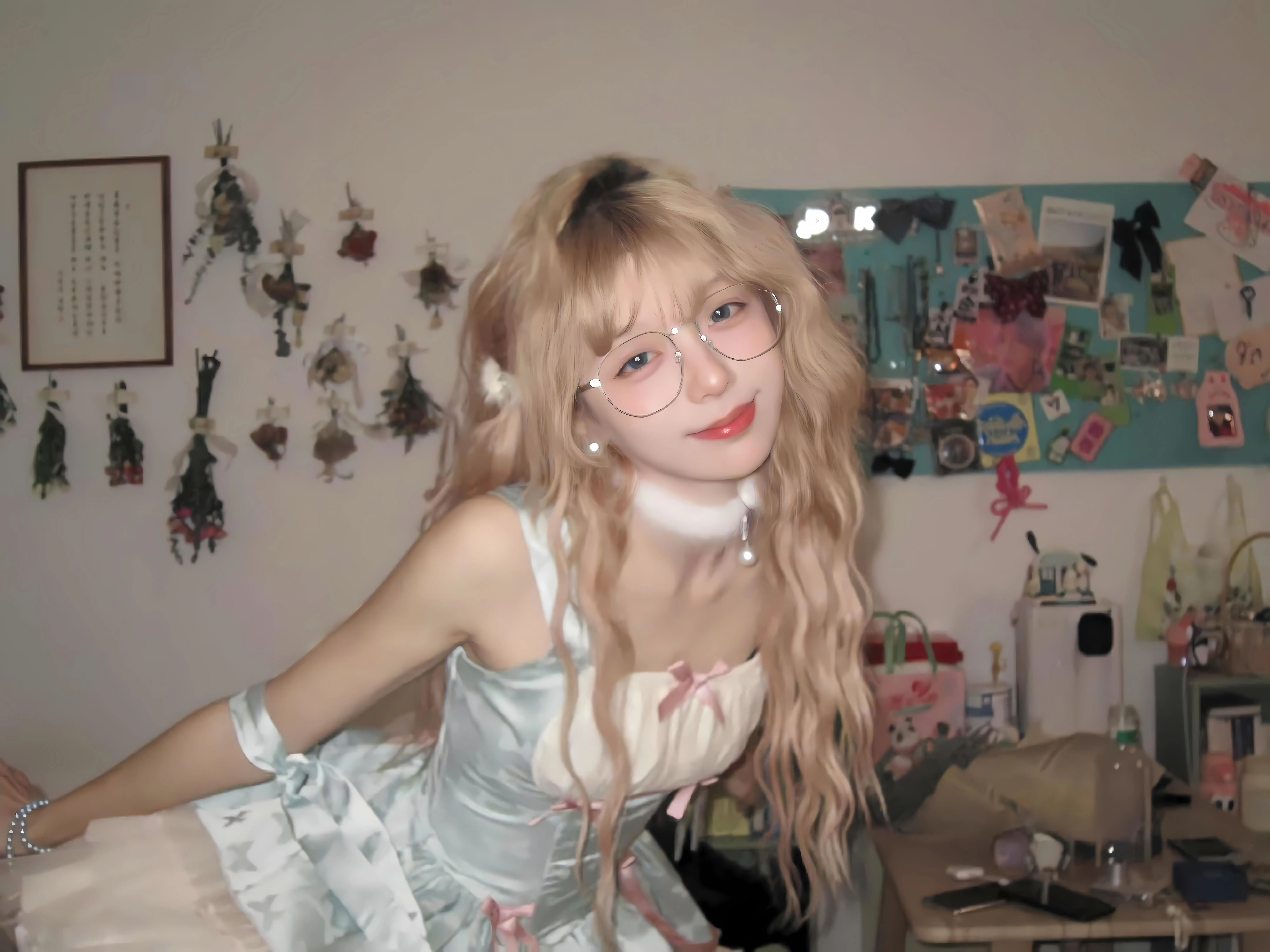 美女 高颜值 香菇终结者 甜妹 壁纸预览