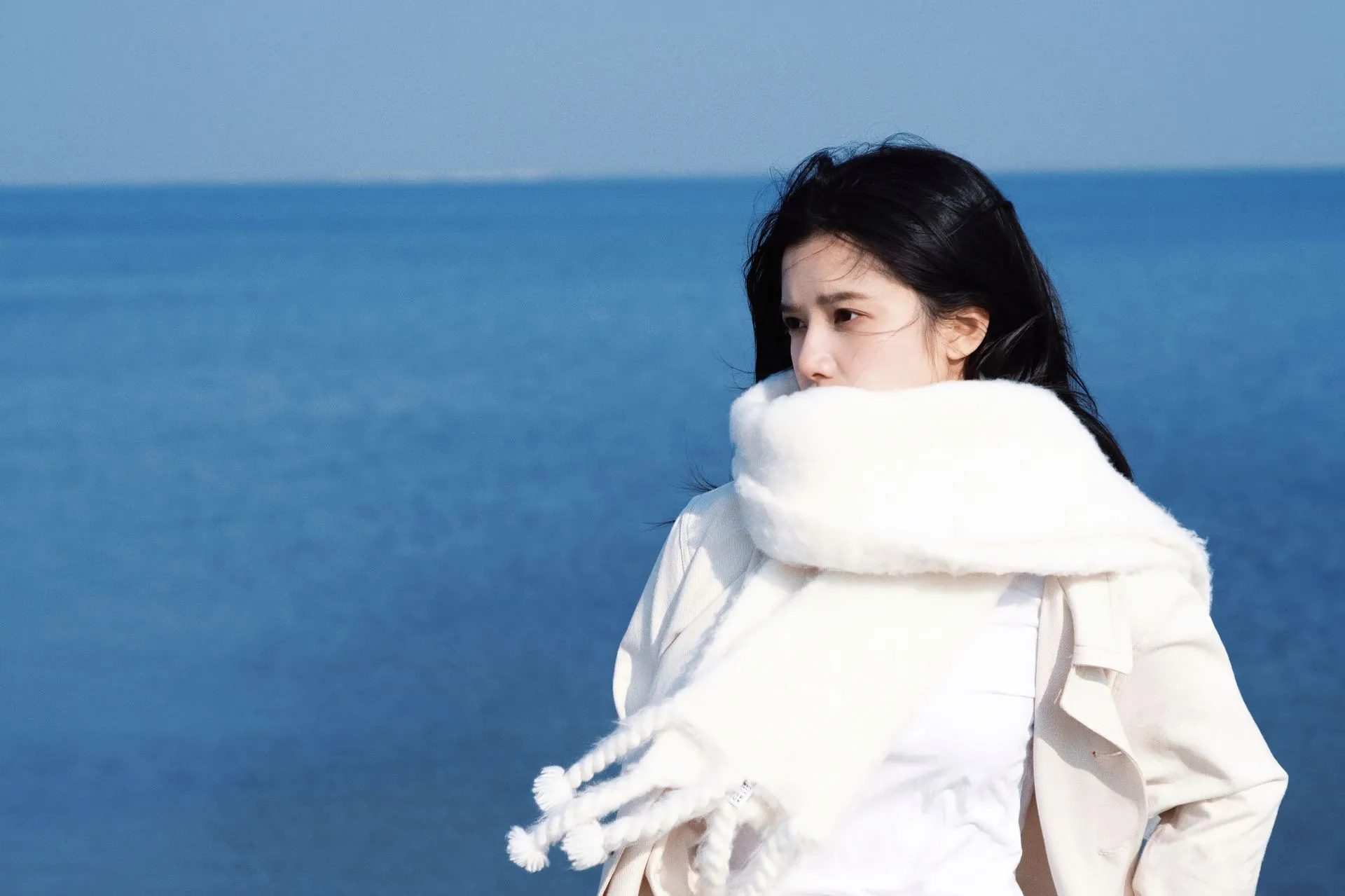 美女 明星 张婧仪 女明星 壁纸预览