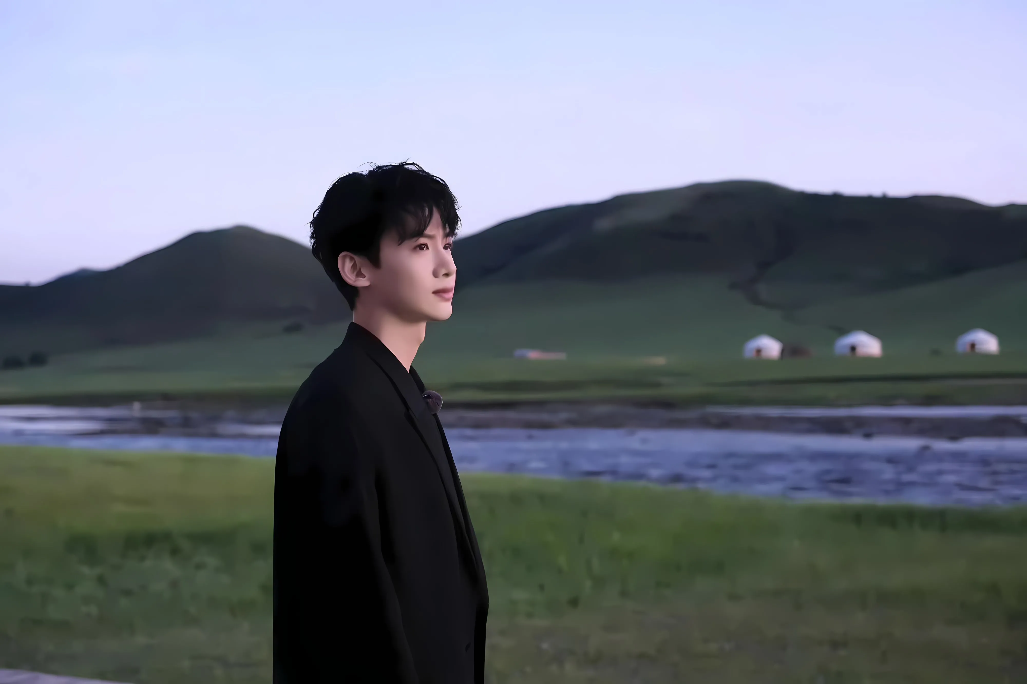 明星 帅哥 男明星 白敬亭 壁纸预览