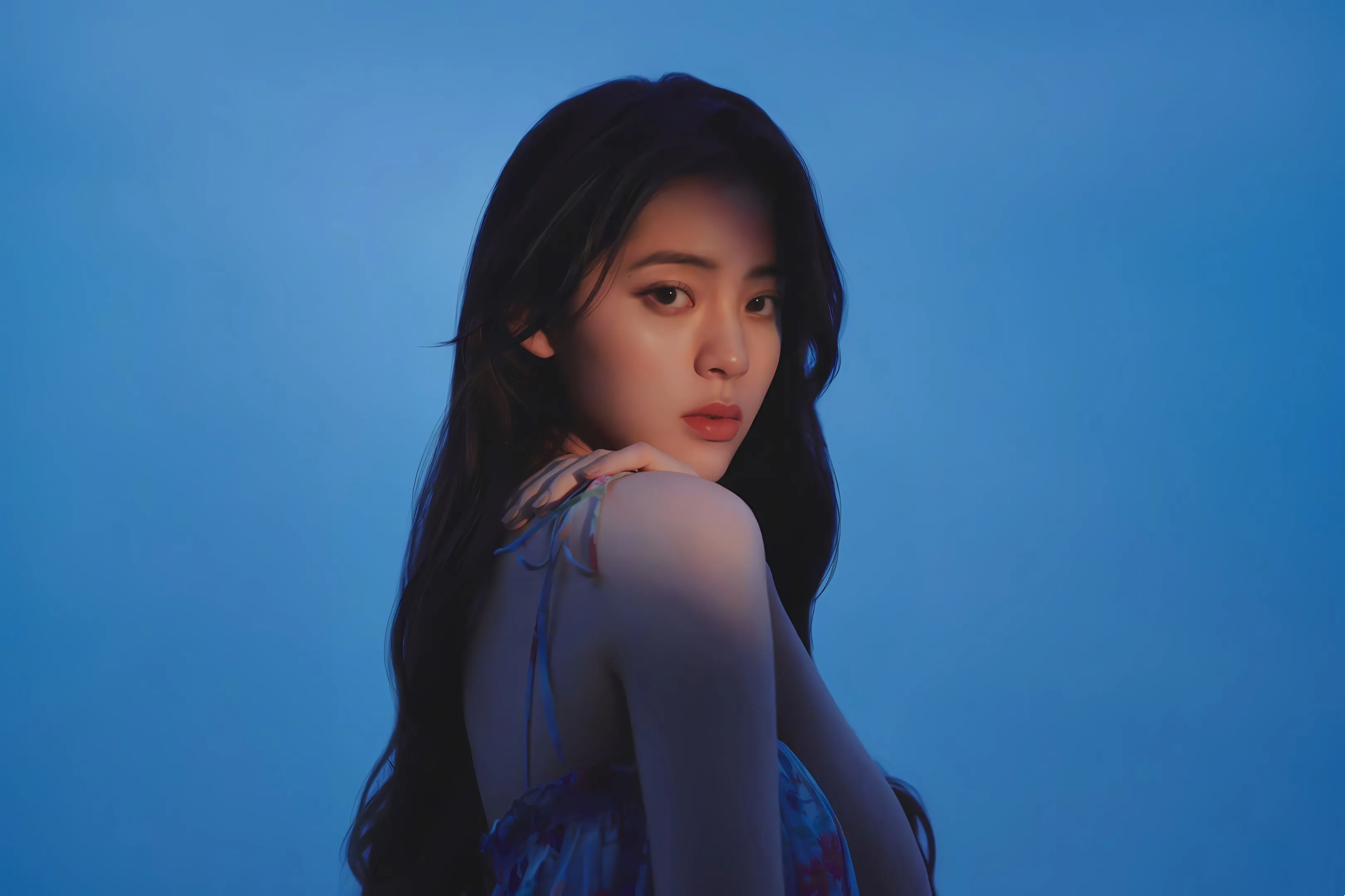 美女 明星 欧阳娜娜 氛围感写真 壁纸预览