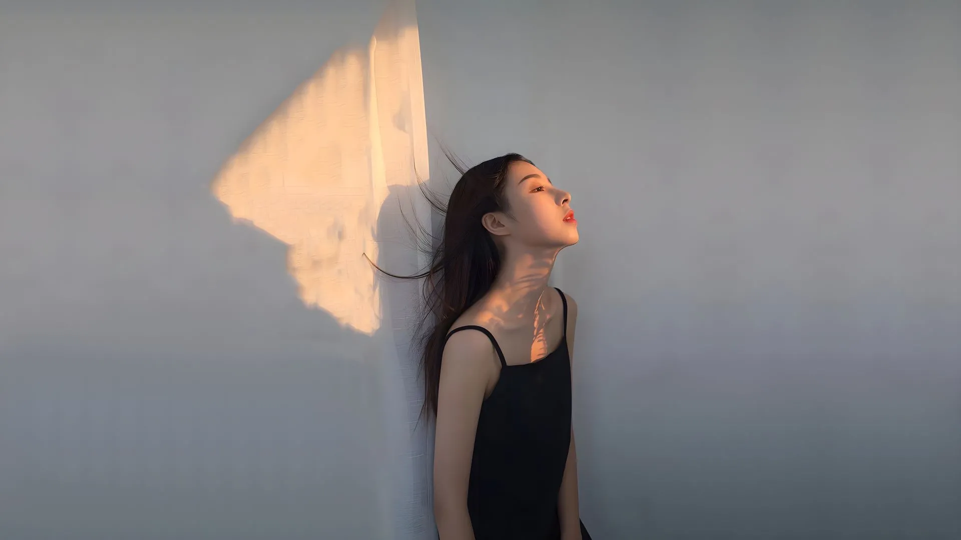 美女 黑色长裙少女 氛围感写真 光 壁纸预览