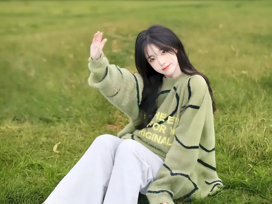 美女 高颜值 氛围感写真 绿色 小清新 壁纸预览