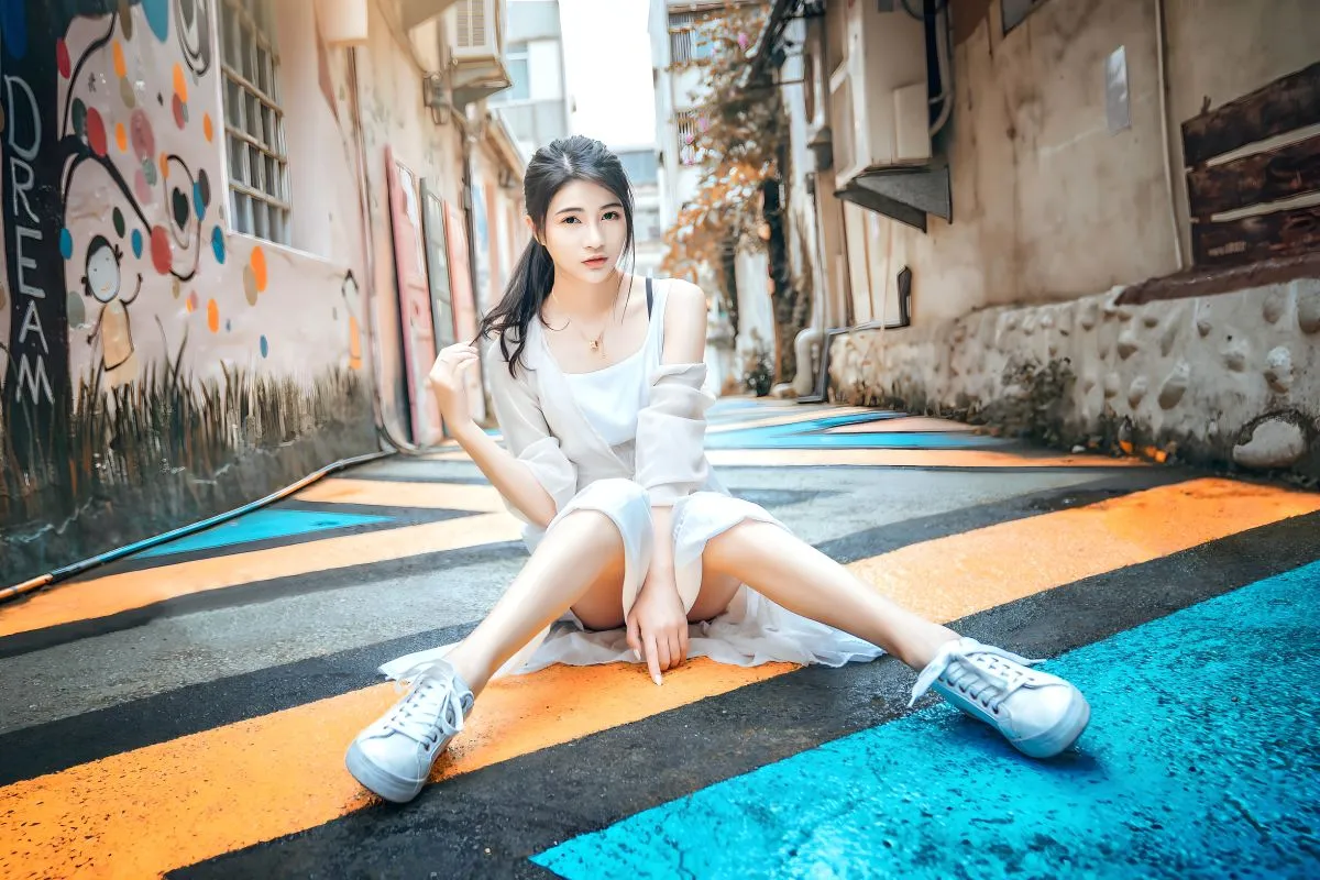 美女 高颜值 写真 街道 壁纸预览