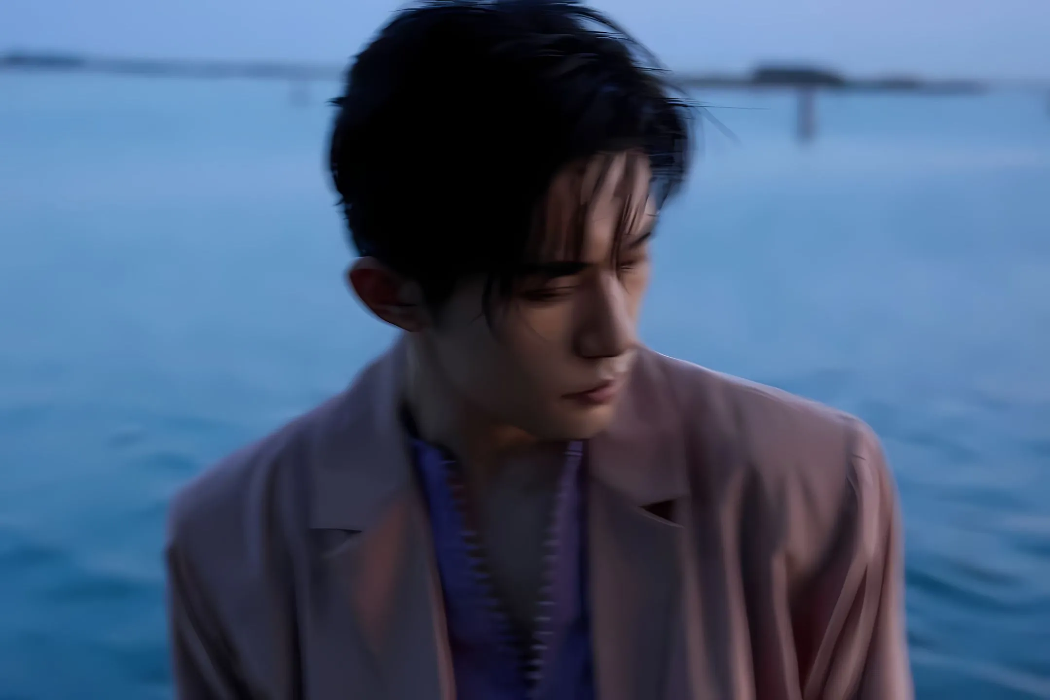 帅哥 明星 男明星 易烊千玺 壁纸预览