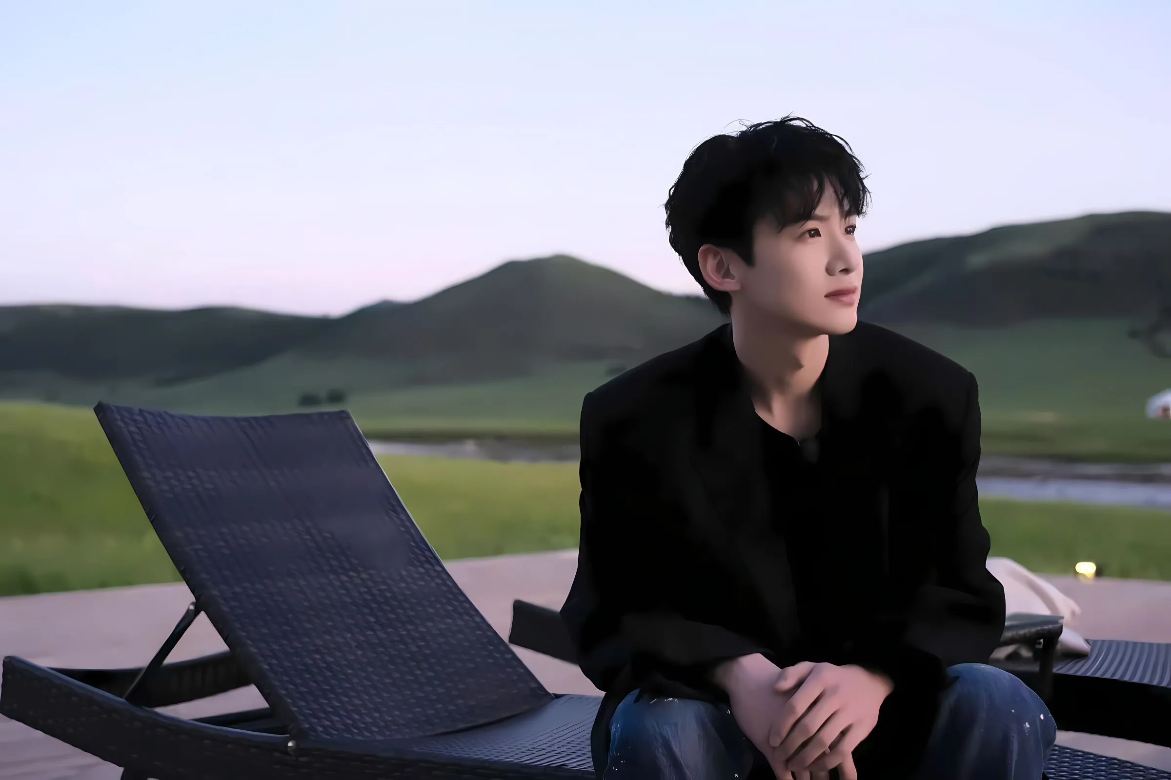 帅哥 明星 白敬亭 男明星 壁纸预览
