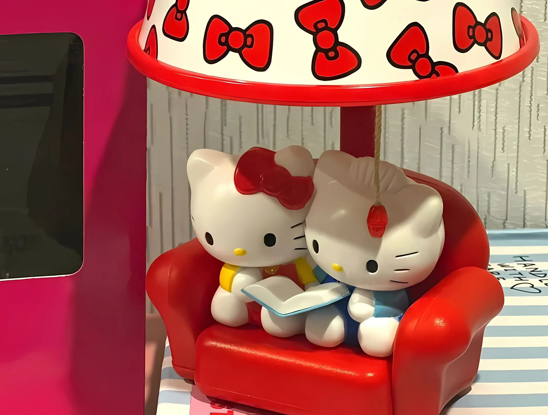 动漫 卡通 helloKitty 三丽鸥 少女心 壁纸预览