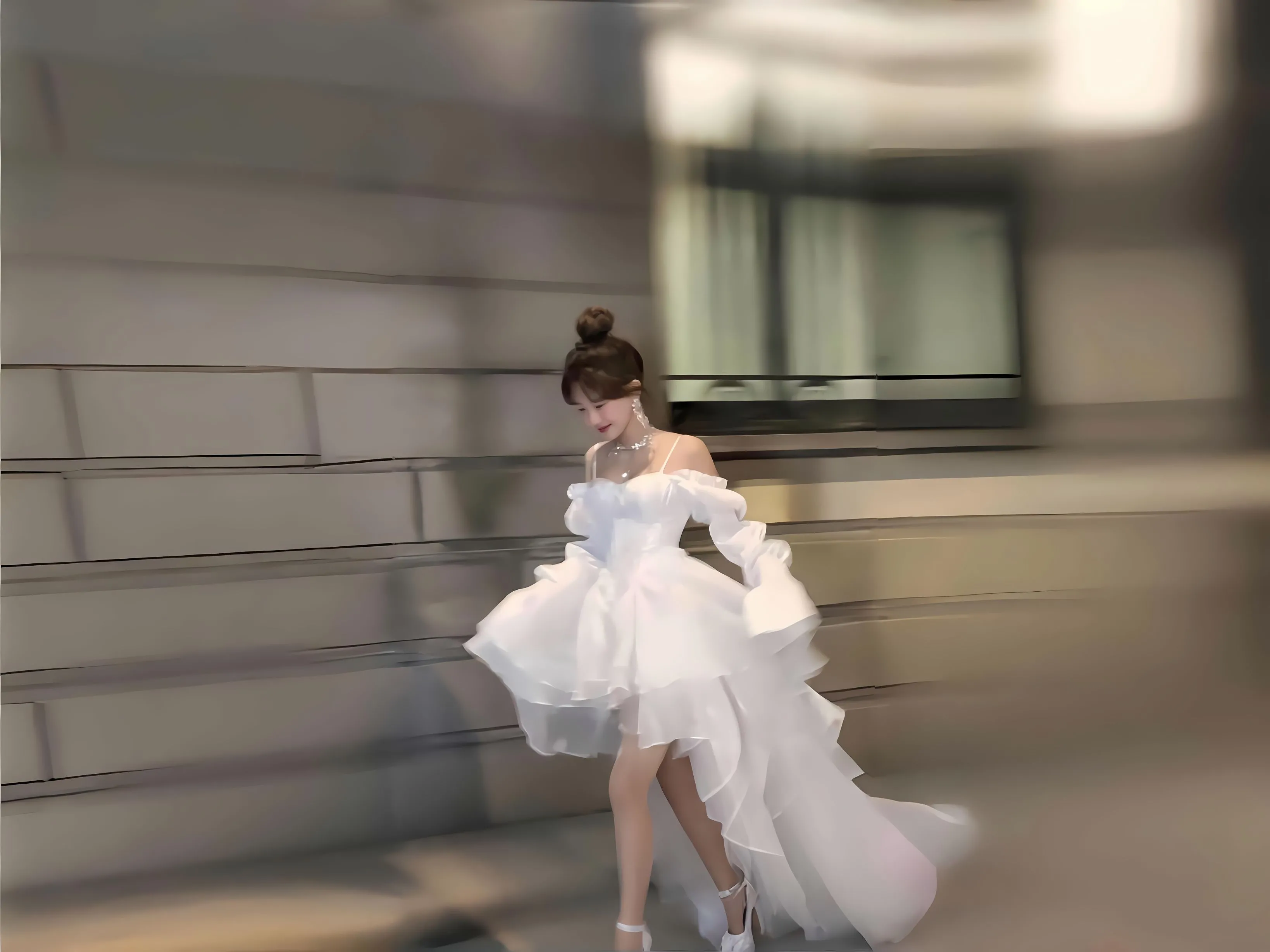 美女 白裙公主 小清新 唯美 氛围感写真 高颜值 壁纸预览