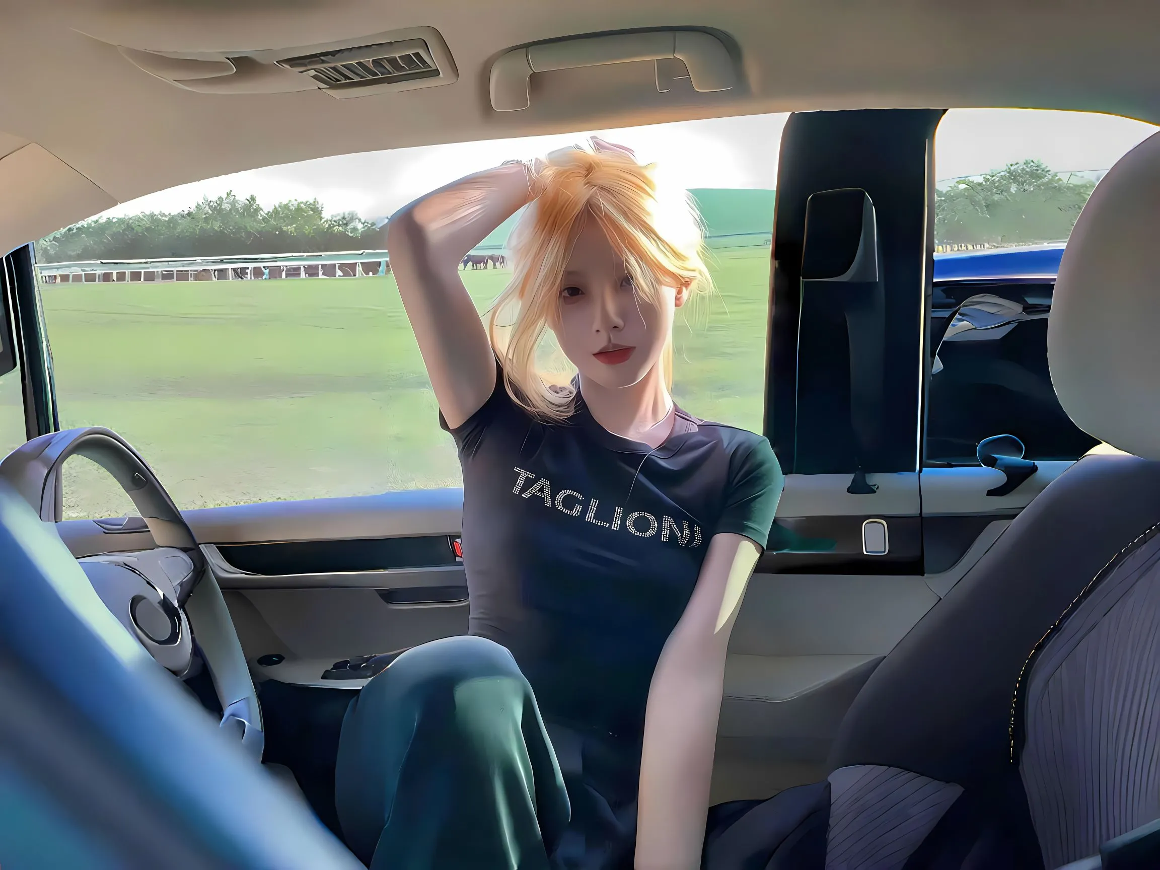 美女 唯美 氛围感 车窗的摄影少女 壁纸预览
