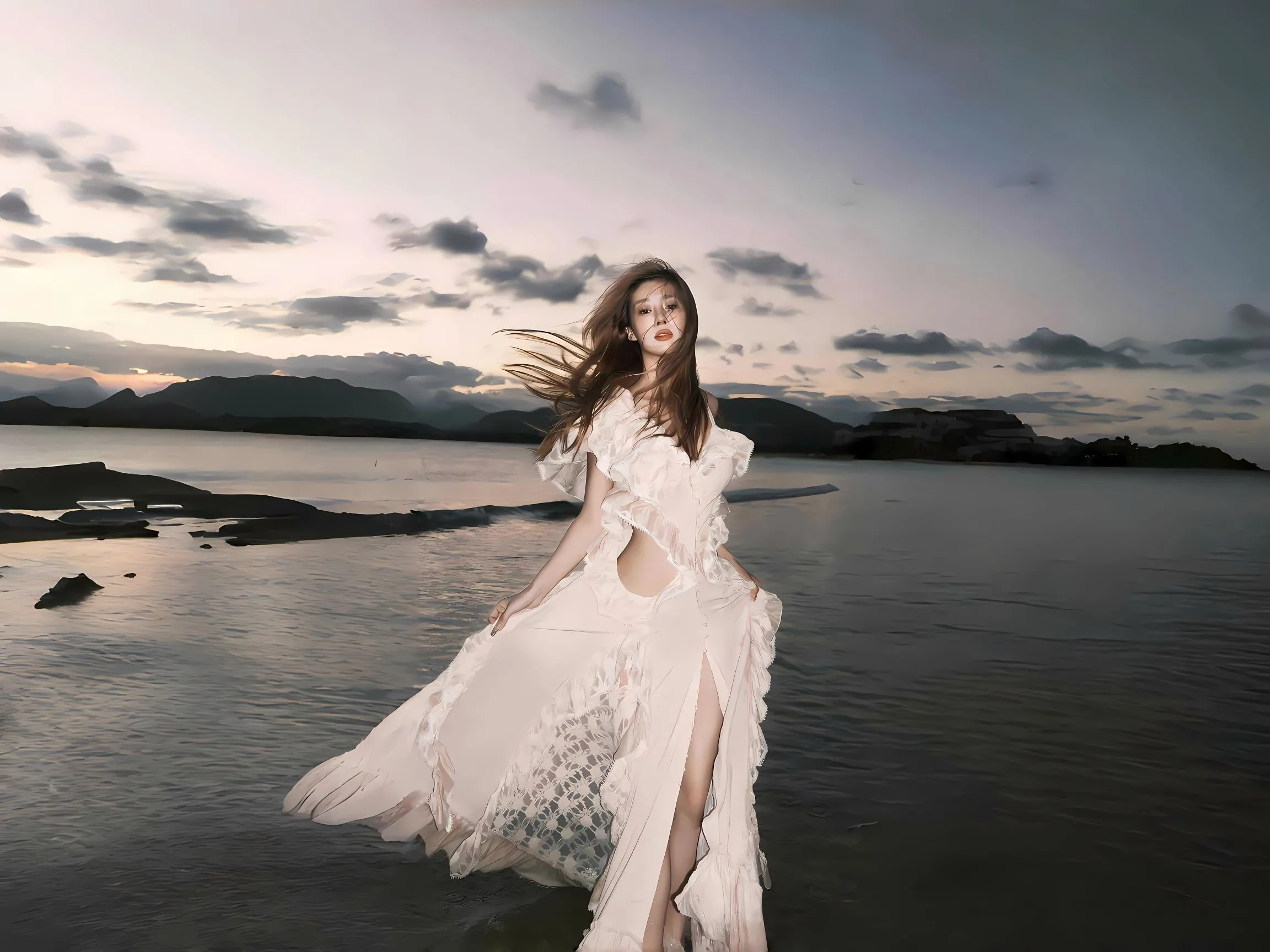美女 唯美 氛围感 海边 壁纸预览