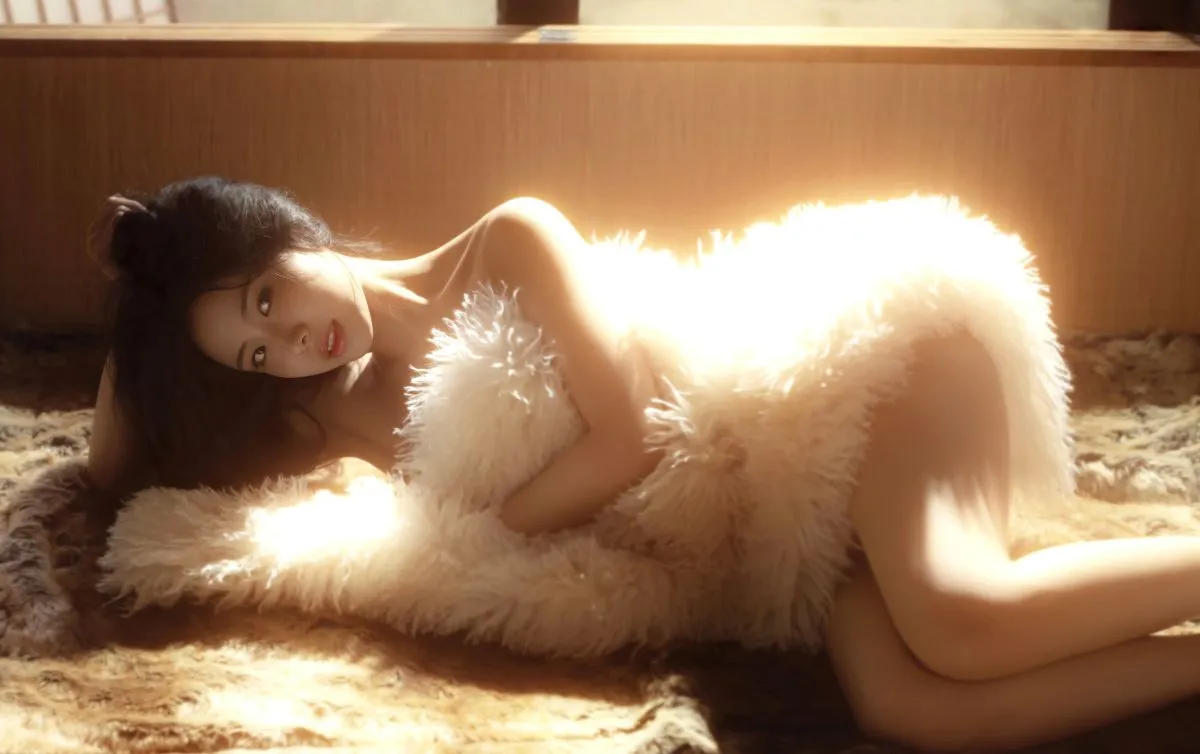美女 高颜值 性感 氛围感写真 壁纸预览