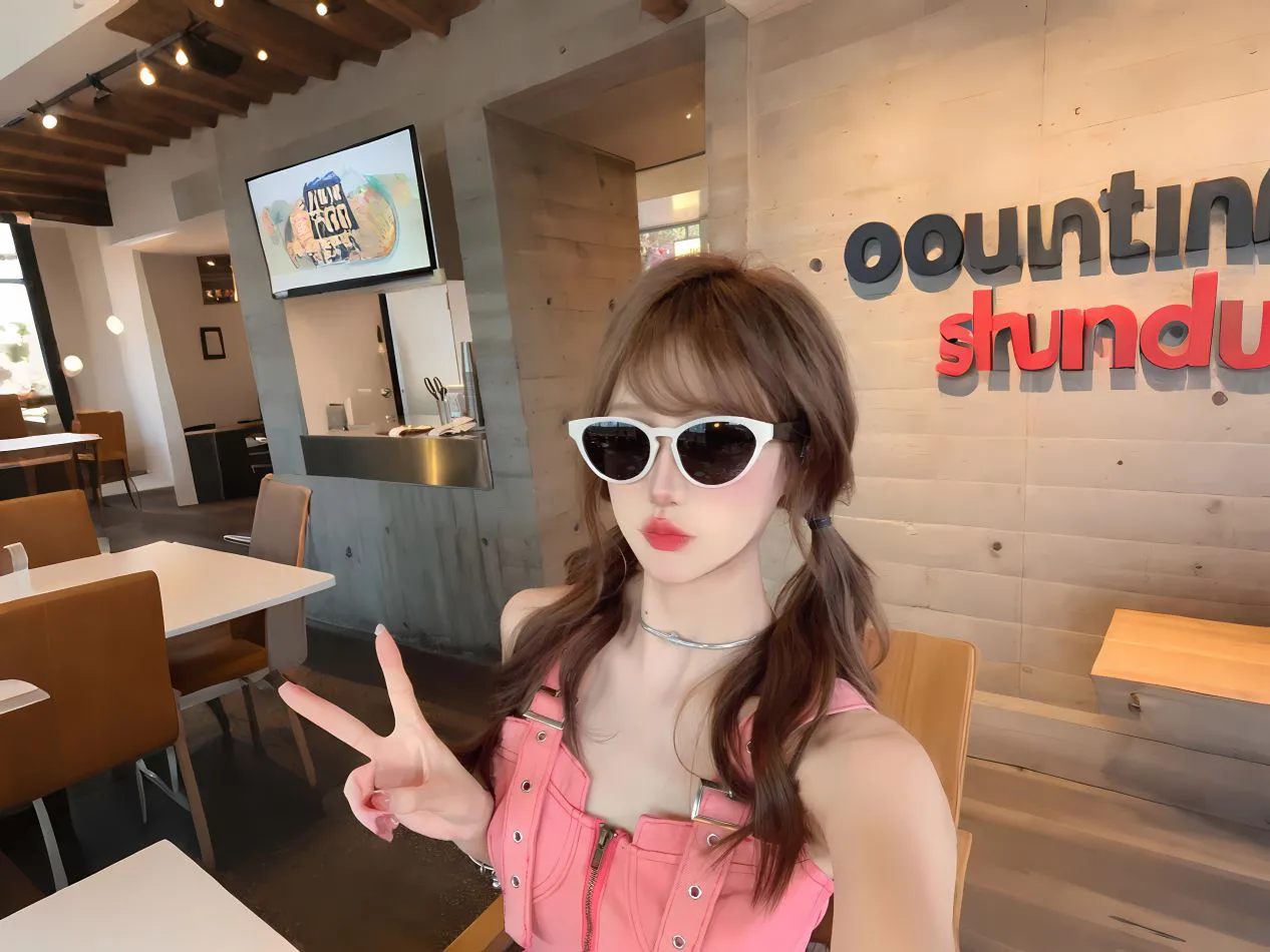 美女 氛围感 写真 清纯美女 真人 高颜值 壁纸预览