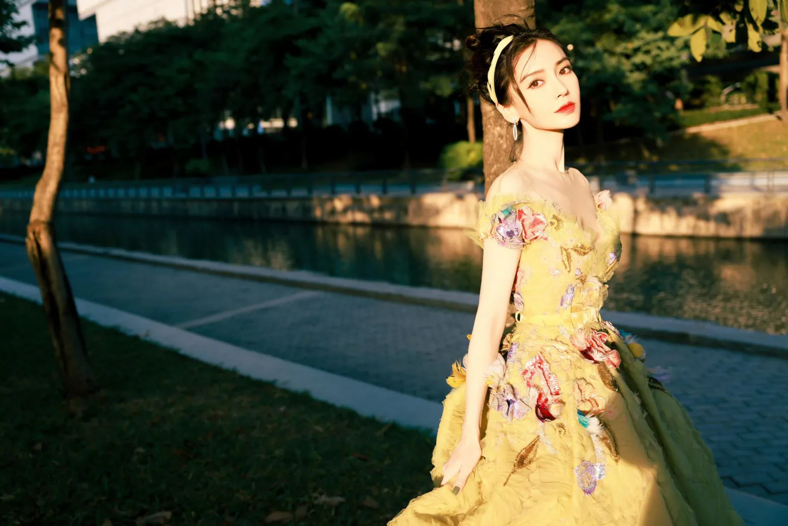 风景 美女 杨颖 氛围感写真 壁纸预览