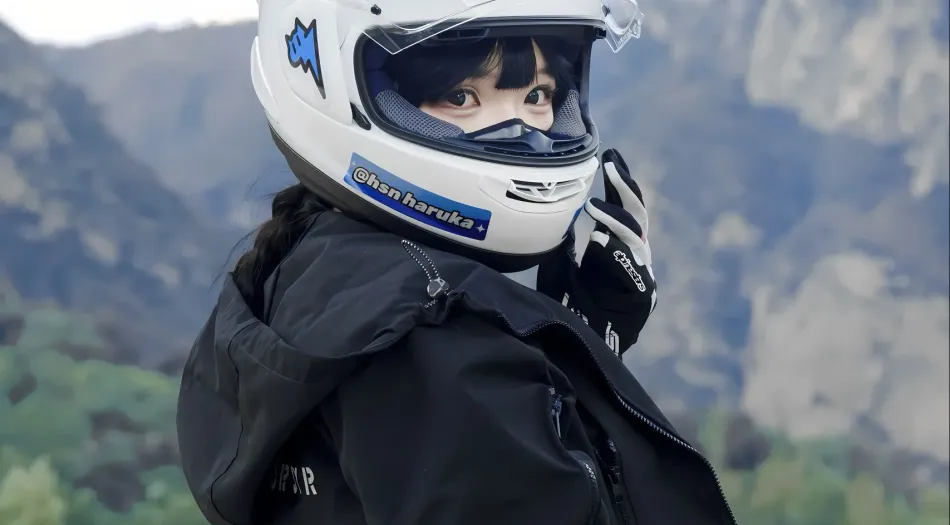 美女(分类),美女,高颜值,机车少女,甜酷 壁纸预览