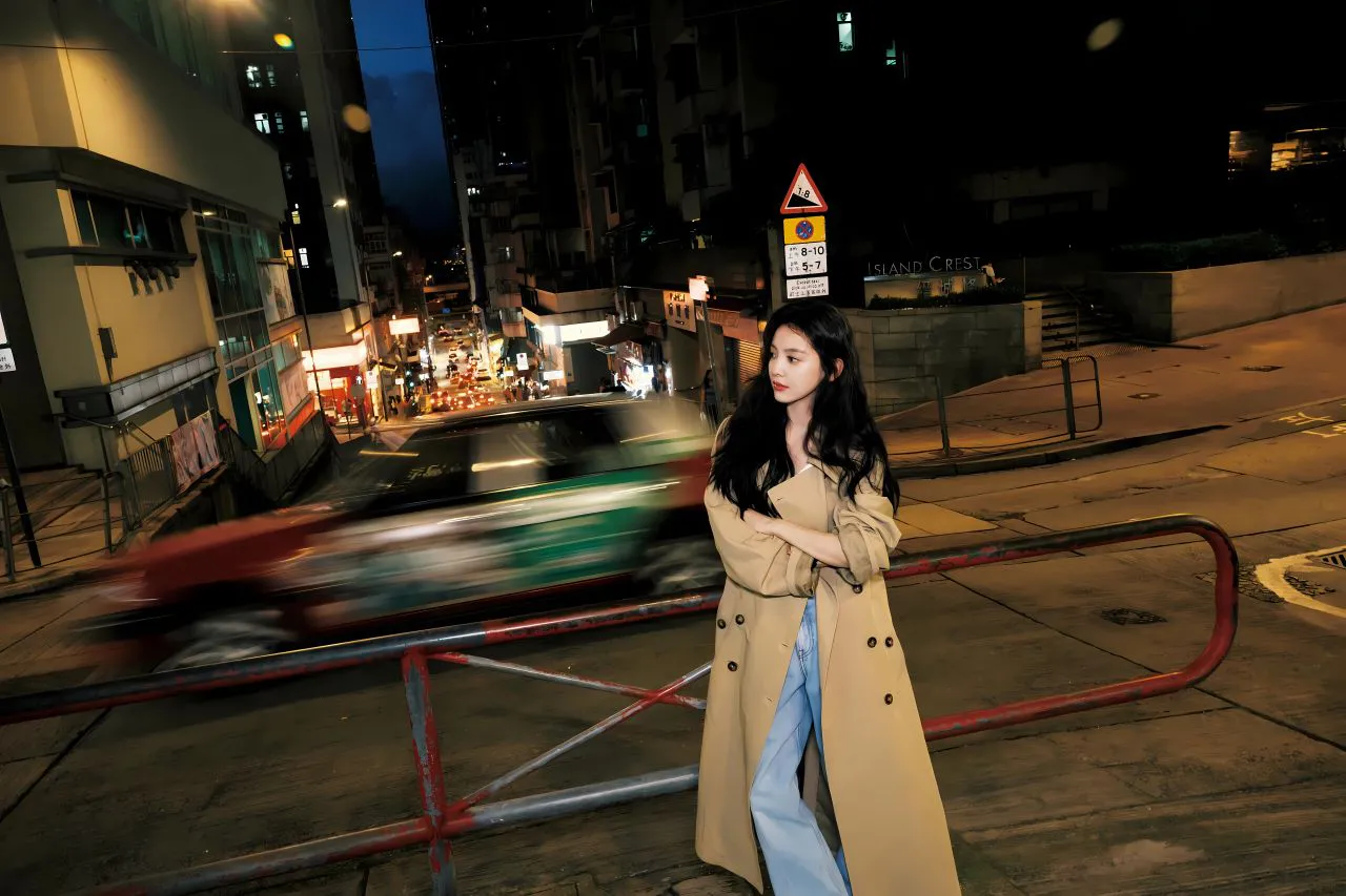 女明星 章若楠 氛围感 美女 明星 壁纸预览