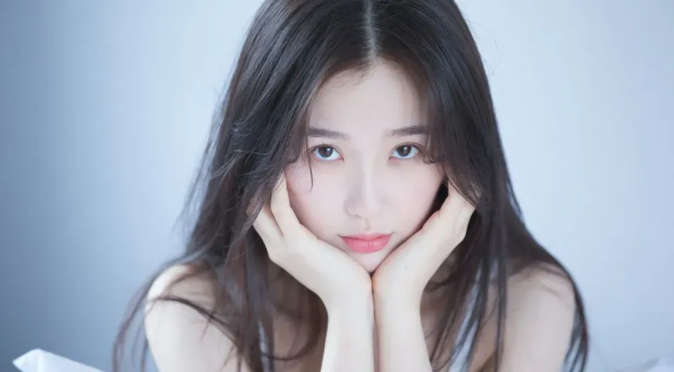 真人,美女(分类),虞书欣,女明星,高颜值 壁纸预览