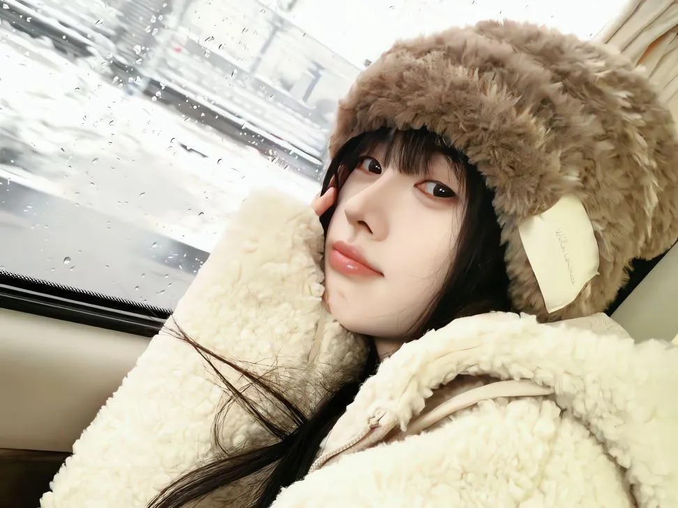 女明星 鞠婧祎 氛围感 好看 美女 壁纸预览