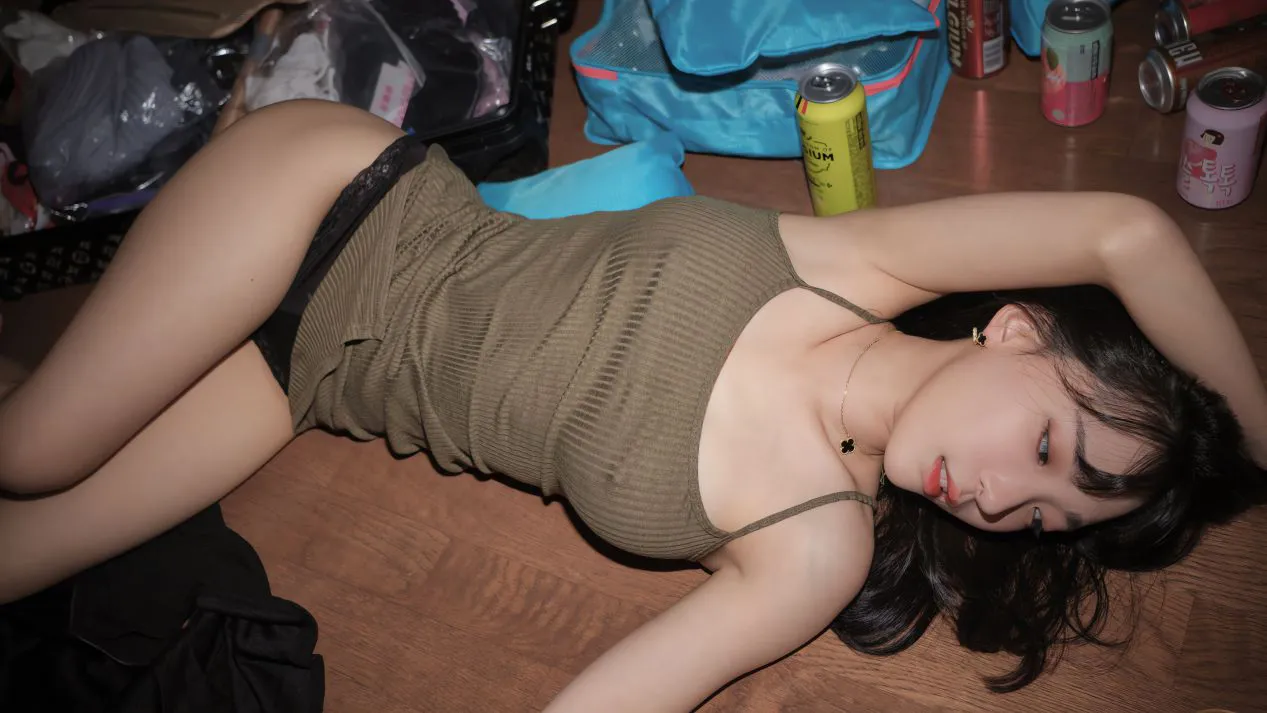 美女 性感 清纯少女 姜仁卿 壁纸预览