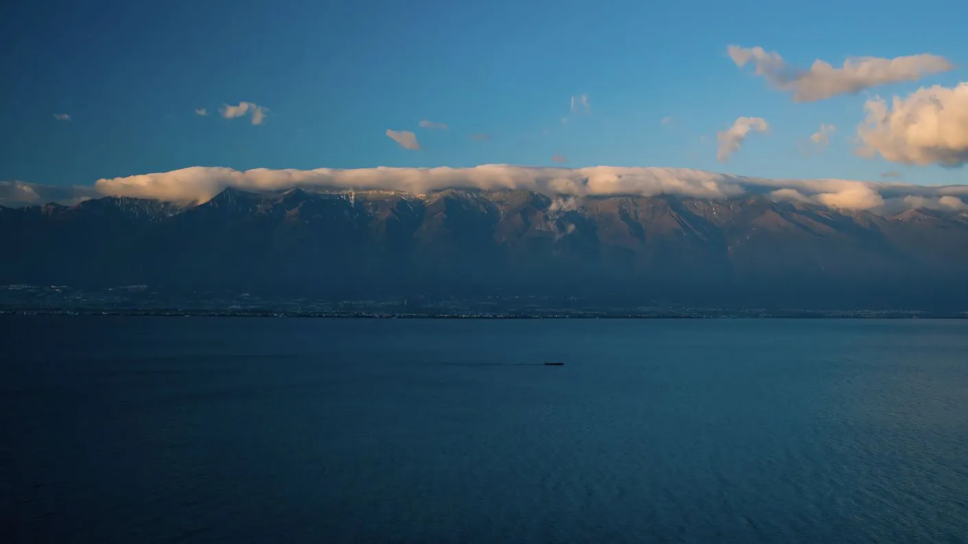 风景 云和山风景 大自然 壁纸预览