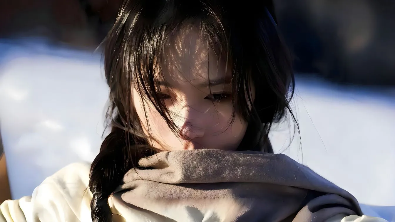 高颜值 真人 美人 美女 李擎洲：雪地双马尾 〔4K] 壁纸预览